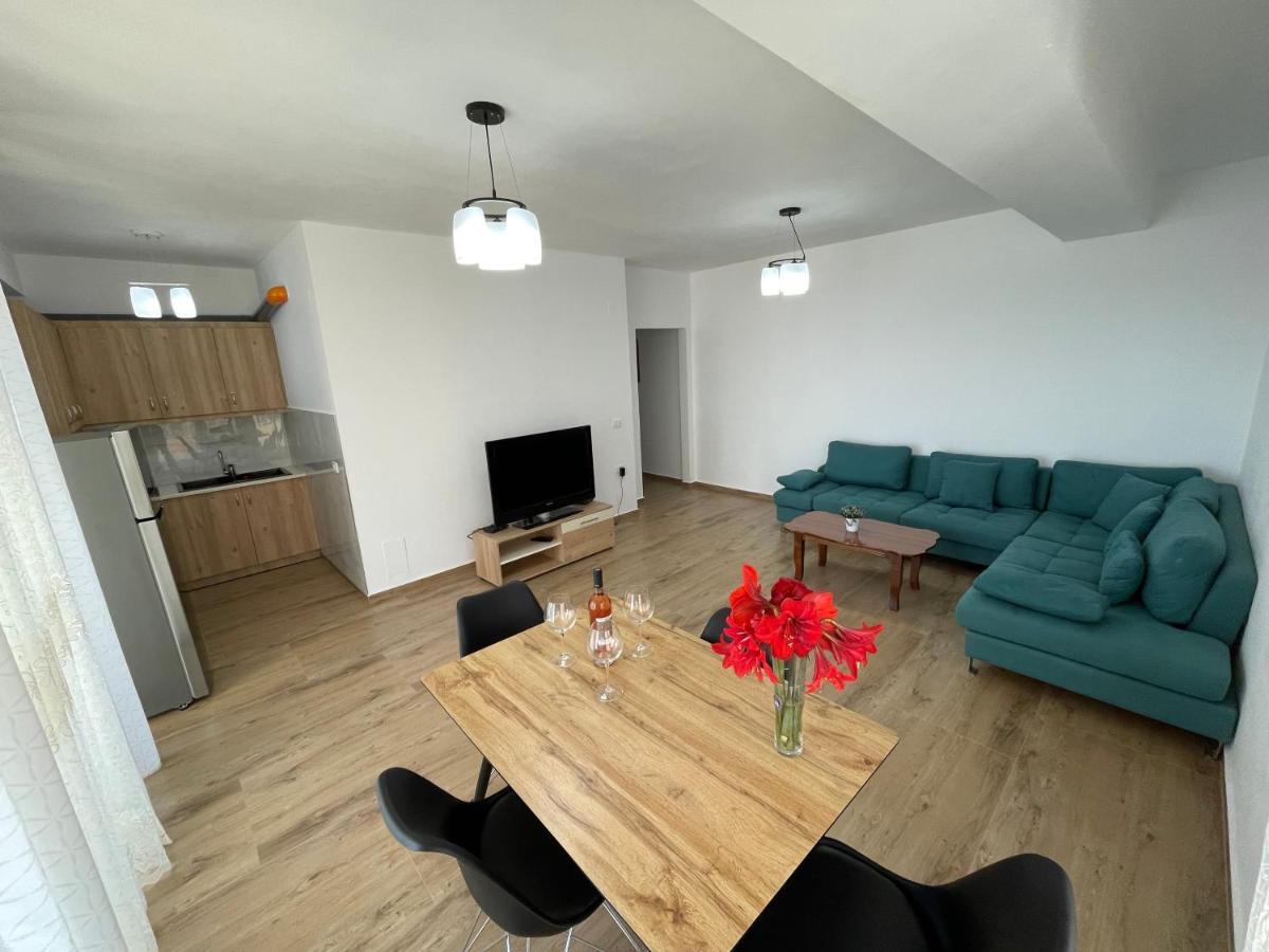 Luxury Sea View Apartaments Sarandë Exterior foto
