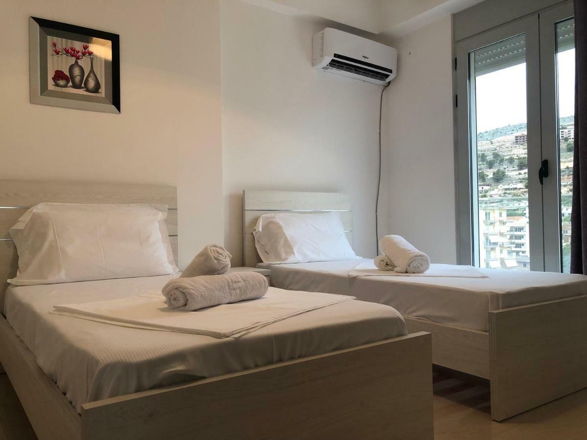 Luxury Sea View Apartaments Sarandë Exterior foto
