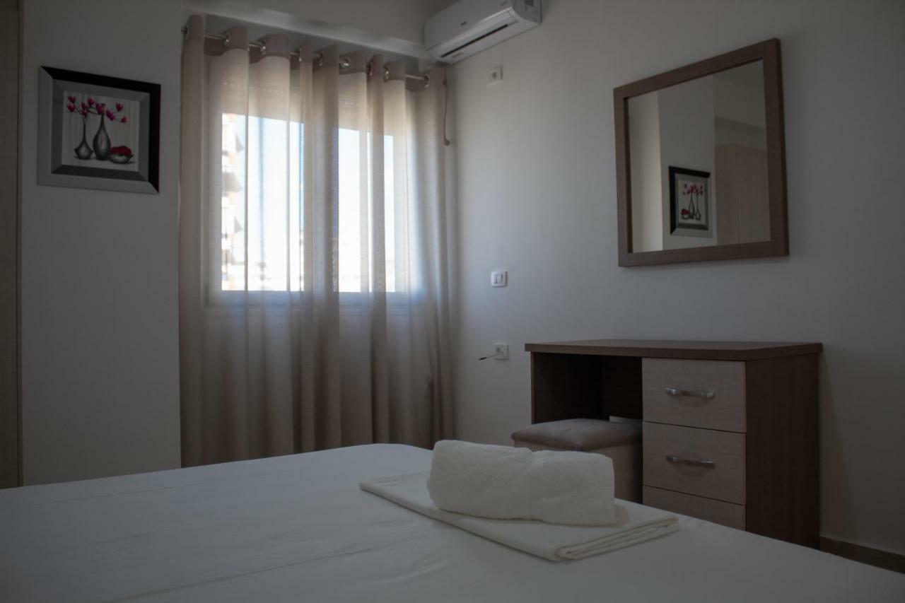 Luxury Sea View Apartaments Sarandë Exterior foto