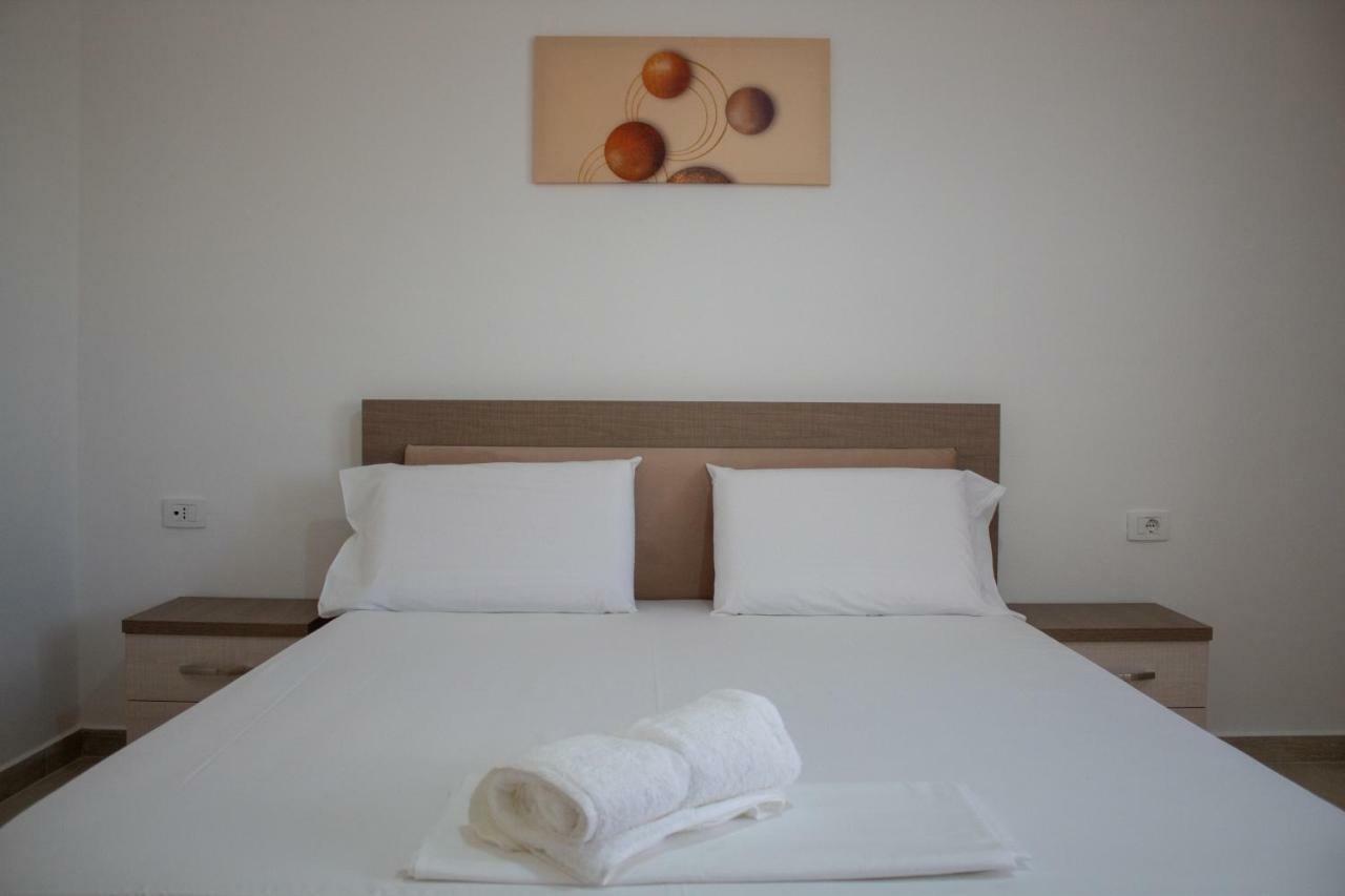 Luxury Sea View Apartaments Sarandë Exterior foto